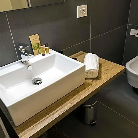 Paduina3 Comfort Aparthotel 4*